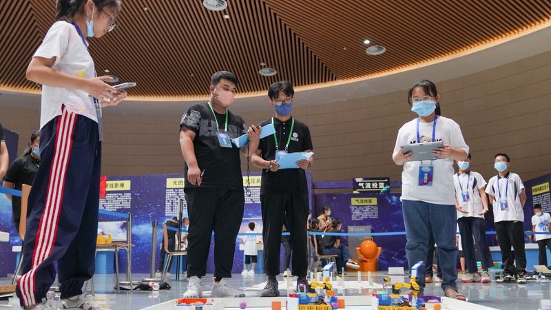 上海智能客服行业案例解析：技术演进与市场趋势**